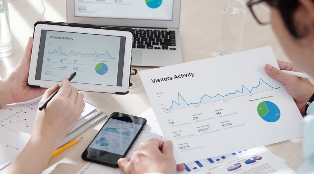 From Stovetop to Screen: Secrets of Non-Tech Restaurant Owners with a Strong Online Presence