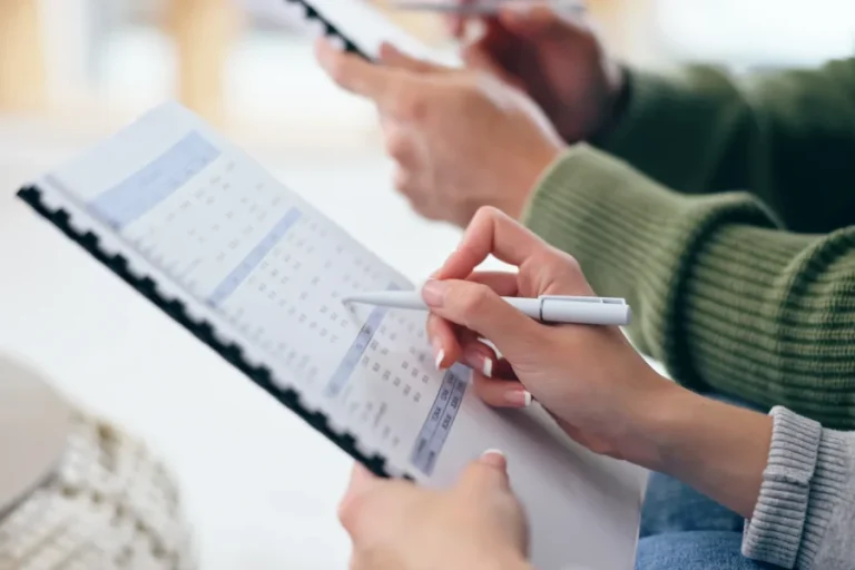 How Manual Attendance Is Limiting Your Business Growth Today